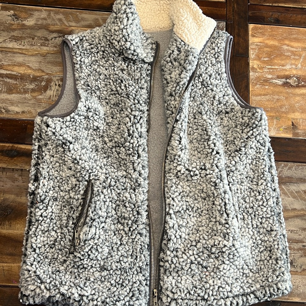 Women’s Sherpa Vest